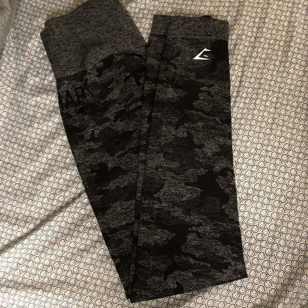 NWOT Gymshark Camo Seamless Legging in Black